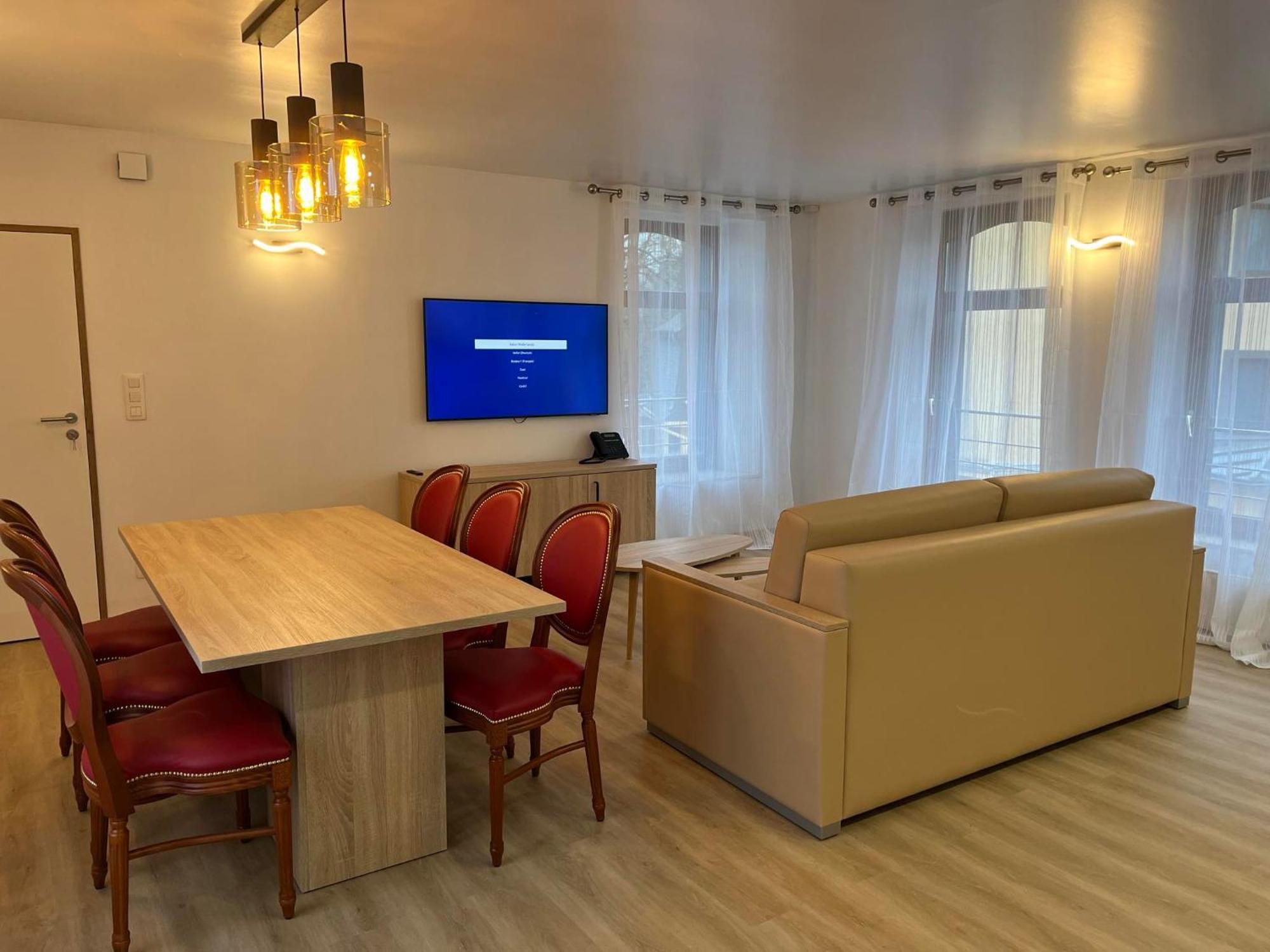 Residence De La Roseraie Florenville Εξωτερικό φωτογραφία